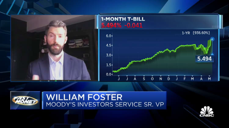 We expect the U.S. government to pay its debt, says Moody's William Foster