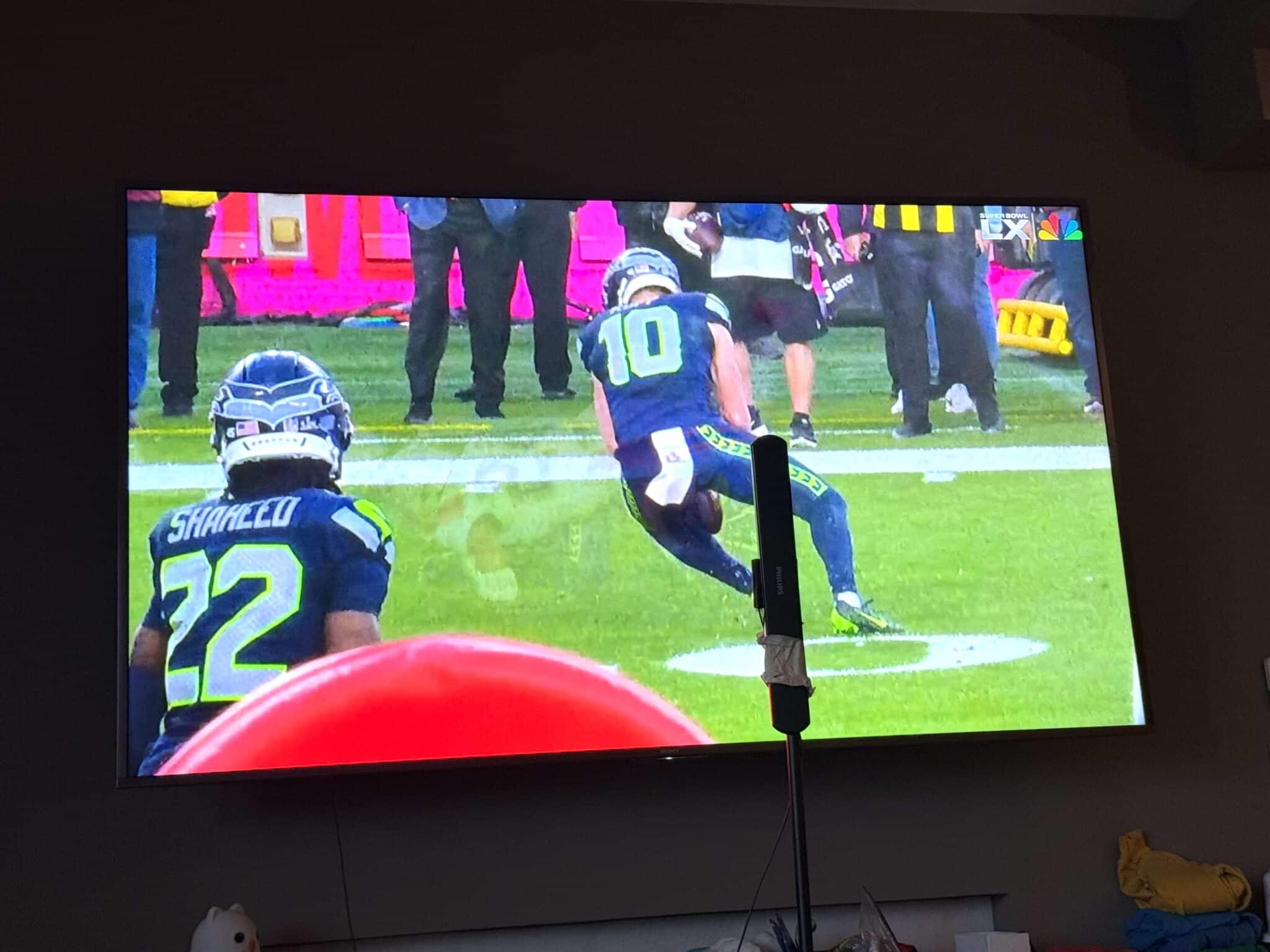 cut cable, used antenna